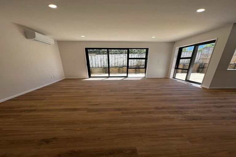 Photo of property in 7a Hinau Street, New Lynn, Auckland, 0600
