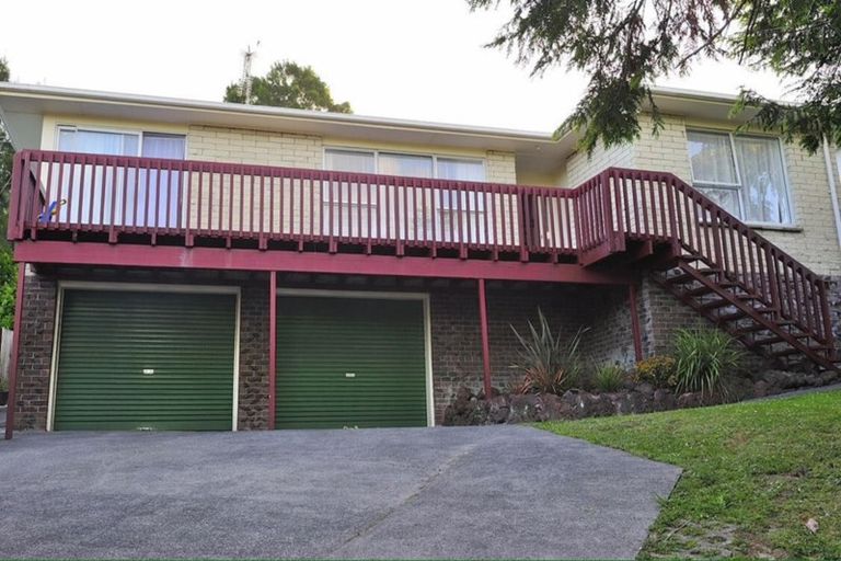 Photo of property in 27 Fitzwater Place, Henderson, Auckland, 0612