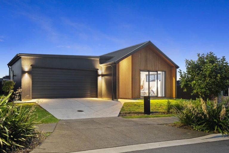 Photo of property in 43 Te Paea Avenue, Karaka, 2124