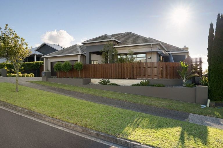 Photo of property in 28 Rexford Heights, Pyes Pa, Tauranga, 3112