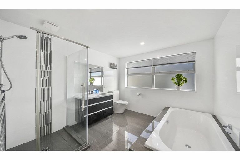 Photo of property in 42 Alderson Avenue, Hillsborough, Christchurch, 8022