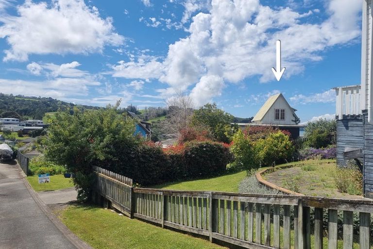 Photo of property in 9 Merehai Place, Snells Beach, 0920