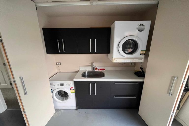 Photo of property in 11a Tainui Street, Somerfield, Christchurch, 8024