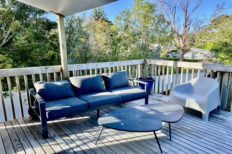 Photo of property in 2/56 Knightsbridge Drive, Forrest Hill, Auckland, 0620