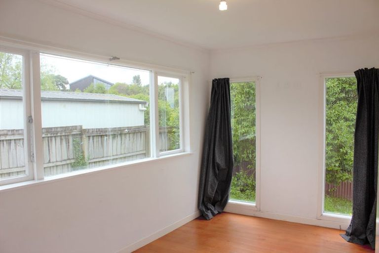 Photo of property in 55 Middlemore Crescent, Papatoetoe, Auckland, 2025