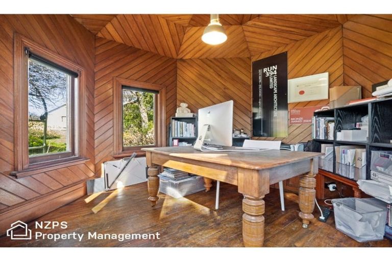 Photo of property in 44 Glendevon Place, Vauxhall, Dunedin, 9013