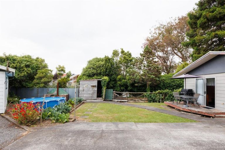 Photo of property in 19 Alexandra Street, Marton, 4710