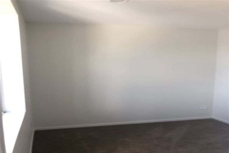 Photo of property in 2 Riroriro Close, Crofton Downs, Wellington, 6035