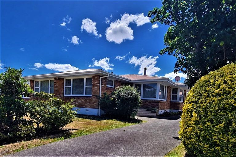 Photo of property in 21 Henare Street, West End, Palmerston North, 4412