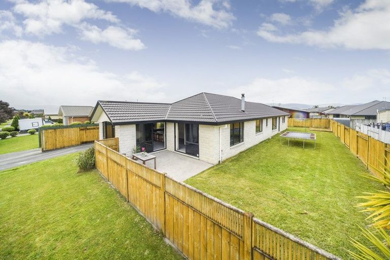 Photo of property in 20 Boston Parade, Kelvin Grove, Palmerston North, 4414
