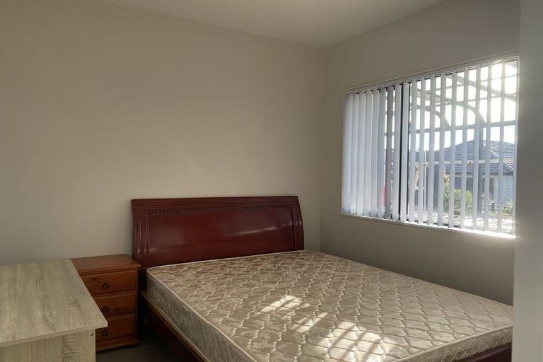 Photo of property in 17 Black Shed Road, Flat Bush, Auckland, 2019