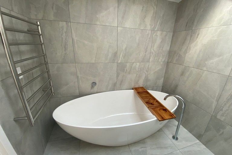 Photo of property in 14 Janome Place, Bucklands Beach, Auckland, 2014