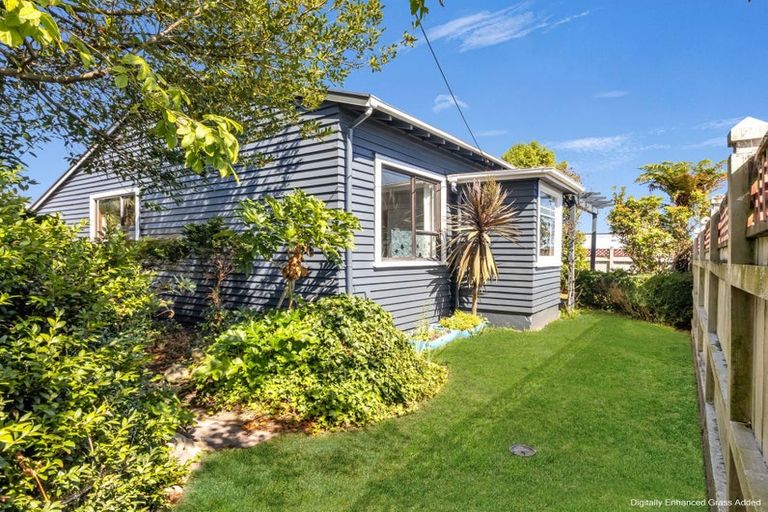 Photo of property in 10 Fonblanque Street, Westport, 7825