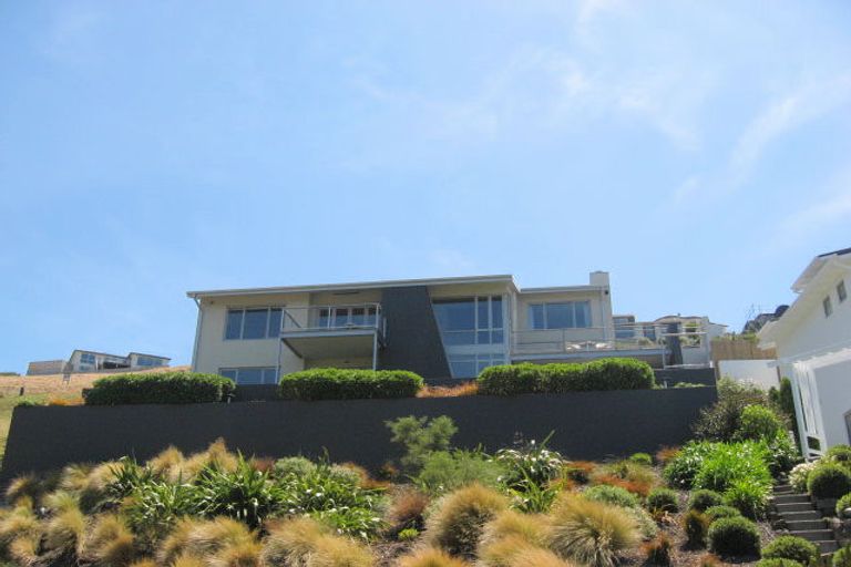 Photo of property in 6 Challenger Lane, Redcliffs, Christchurch, 8081