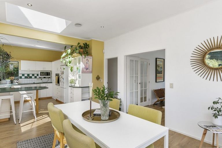 Photo of property in 62 Delhi Crescent, Khandallah, Wellington, 6035