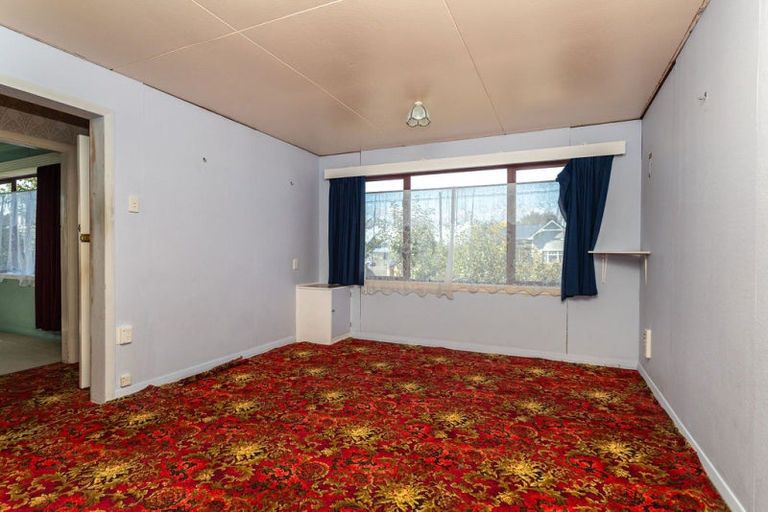 Photo of property in 7 Gladstone Street, Dannevirke, 4930
