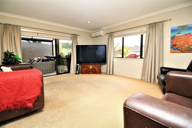 Photo of property in 6 Valleyside Way, Pukekohe, 2120