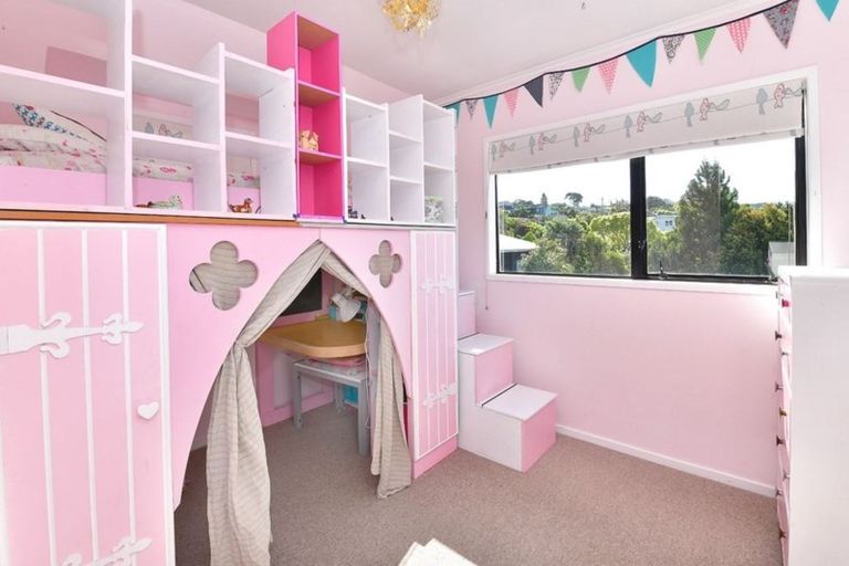 Photo of property in 1 Inca Place, Snells Beach, 0920