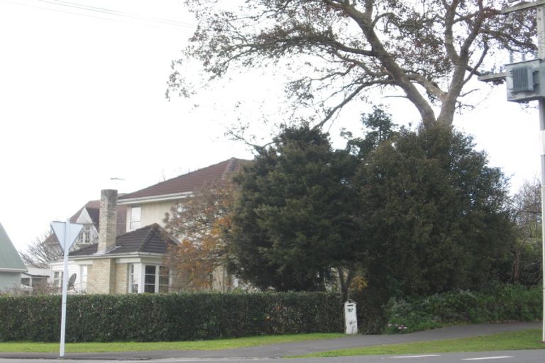 Photo of property in 87 Cambridge Road, Hillcrest, Hamilton, 3216