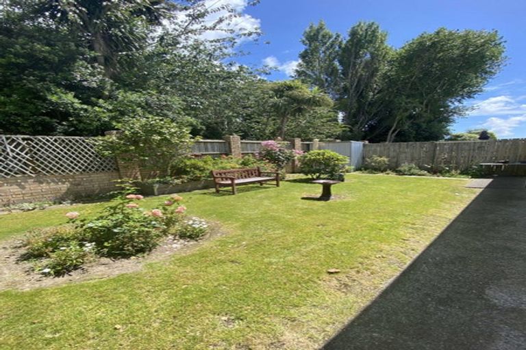 Photo of property in Redwood Village, 65/42 Main Road, Tawa, Wellington, 5028