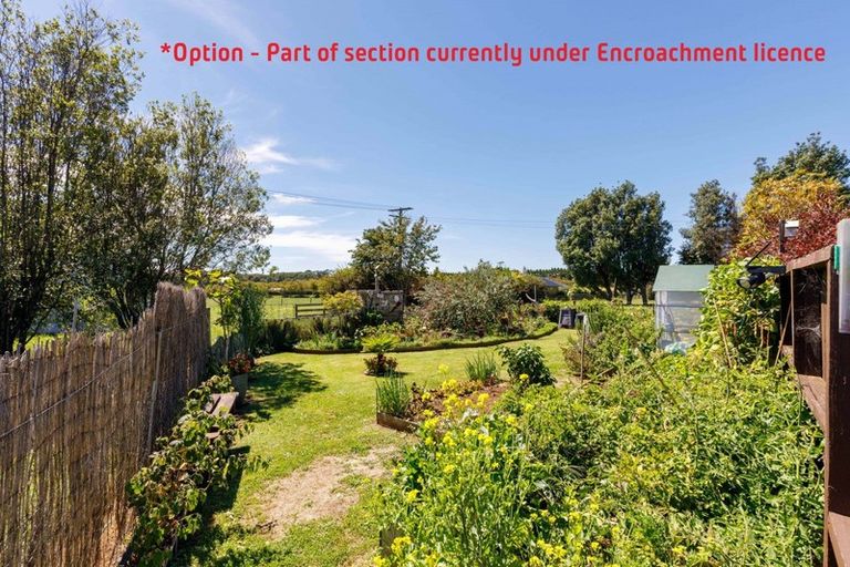 Photo of property in 537 Richmond Road, Lepperton, New Plymouth, 4373