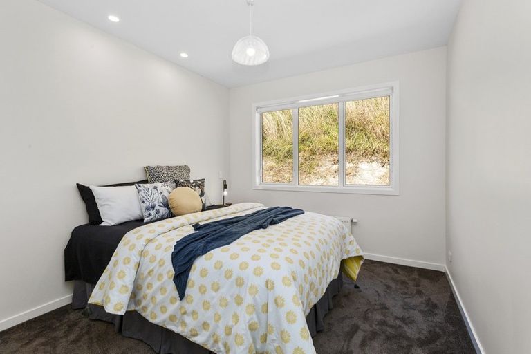 Photo of property in 51a Banks Boulevard, Whitby, Porirua, 5024