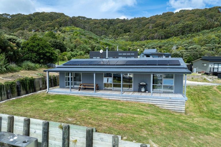 Photo of property in Puka Place, Mahia, 4198