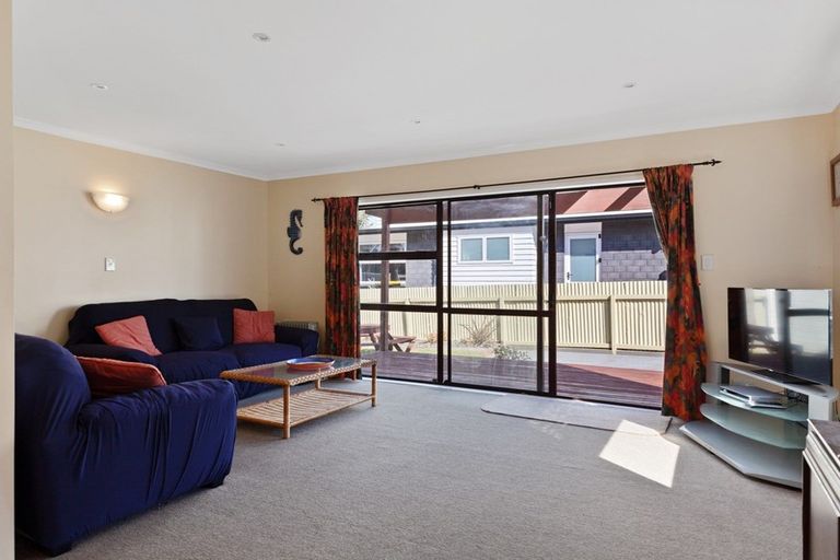 Photo of property in 24b Karewa Parade, Papamoa Beach, Papamoa, 3118