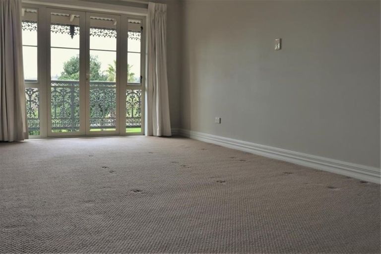 Photo of property in 10 Leneford Drive, East Tamaki, Auckland, 2013