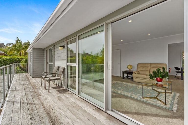 Photo of property in 2/11 Belmont Terrace, Milford, Auckland, 0620