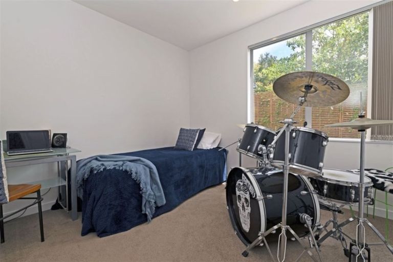 Photo of property in 108b Mcleod Road, Te Atatu South, Auckland, 0610