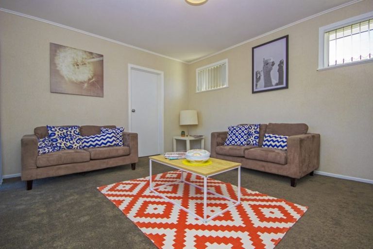 Photo of property in 13 Jenkins Place, Manurewa East, Auckland, 2102