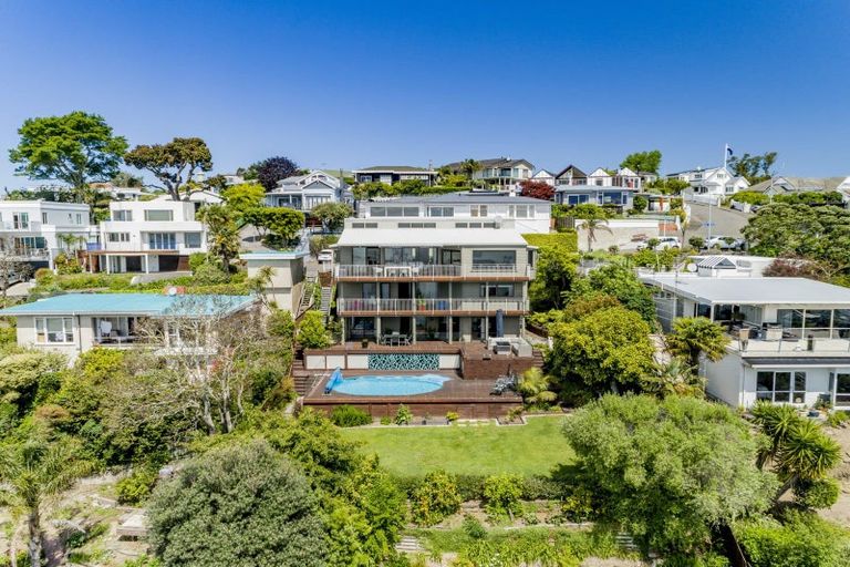 Photo of property in 159 Thompson Road, Bluff Hill, Napier, 4110