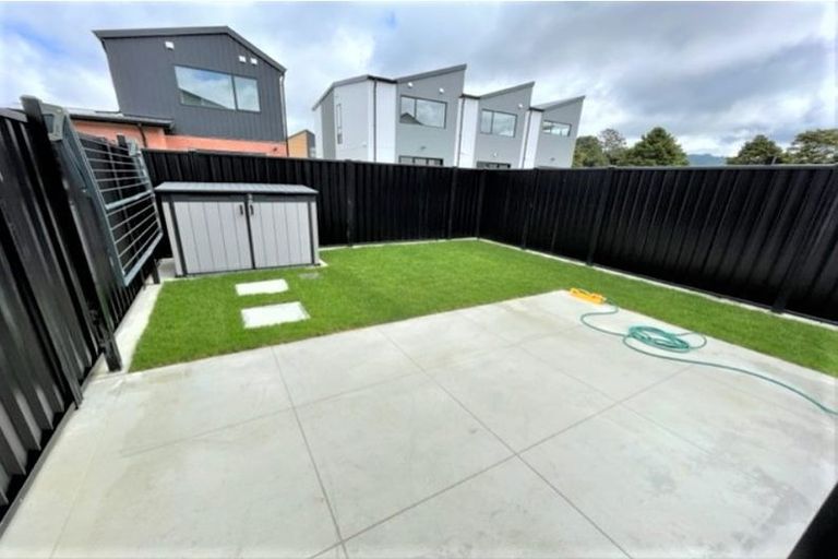 Photo of property in 4 Gloaming Lane, Wallaceville, Upper Hutt, 5018