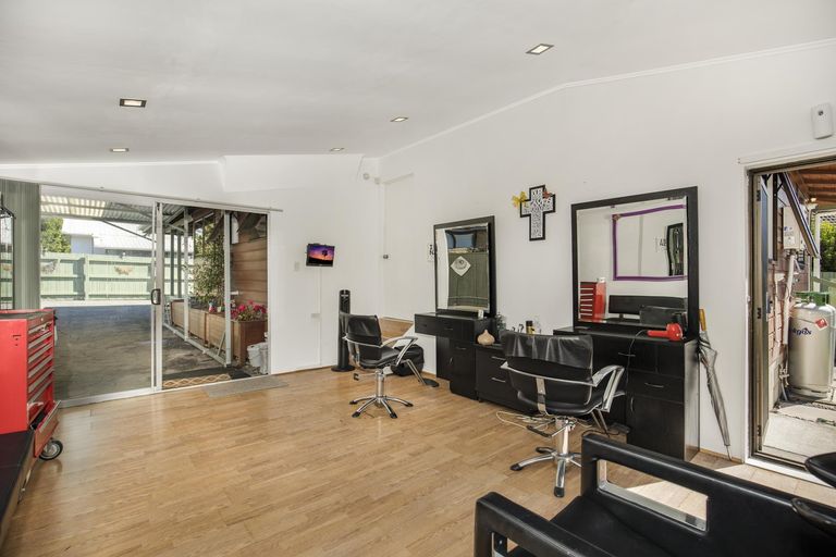 Photo of property in 16 Muirfield Street, Wattle Downs, Auckland, 2103