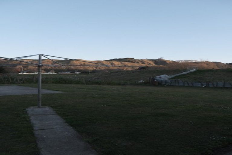 Photo of property in 9 Rangatira Road, Te Karaka, 4022