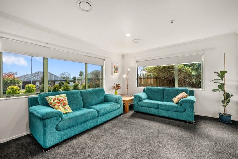 Photo of property in 35 Warwick Drive, Lynmore, Rotorua, 3010