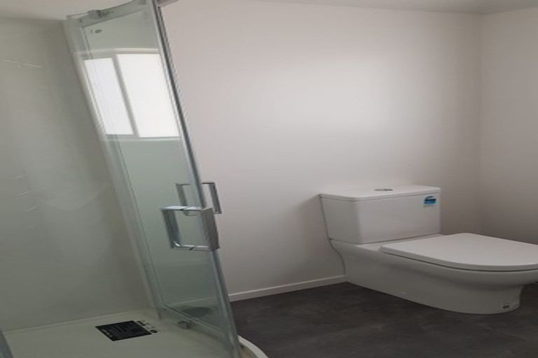 Photo of property in 28b Mana Esplanade, Paremata, Porirua, 5026