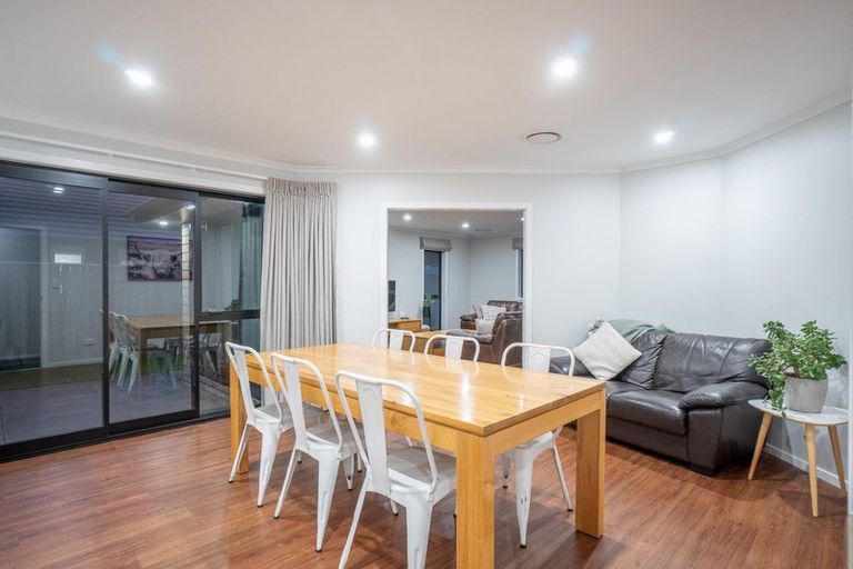 Photo of property in 27 Monarch Drive, Ashhurst, 4810