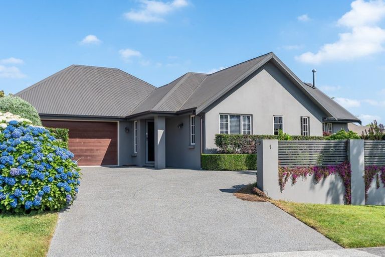 Photo of property in 1 Westbury Mews, Huntington, Hamilton, 3210