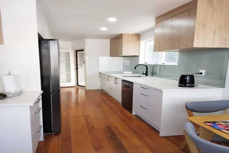 Photo of property in 140 Ti Rakau Drive, Pakuranga, Auckland, 2010