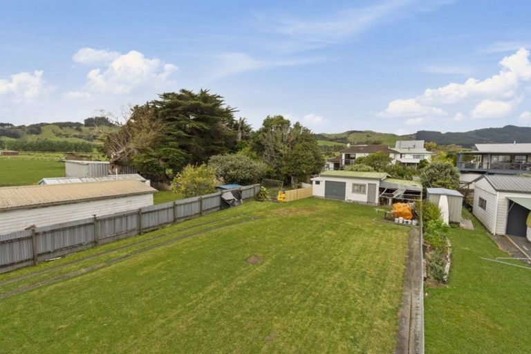 Photo of property in 13 Kawakawa Bay Coast Road, Kawakawa Bay, Papakura, 2585