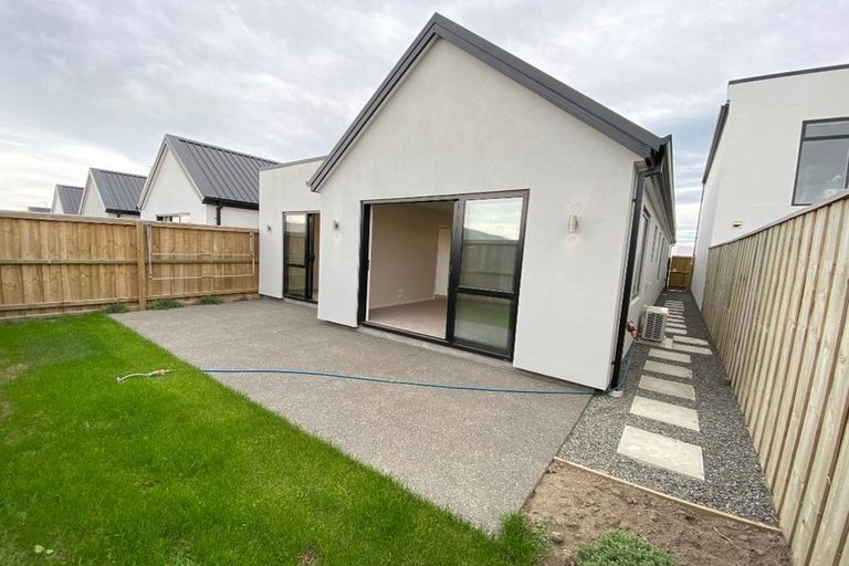 Photo of property in 87 Faringdon Boulevard, Rolleston, 7615