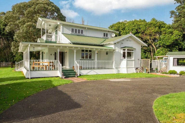 Photo of property in 12 County Road, Otaki, 5512