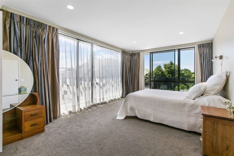 Photo of property in 101a Te Kawa Road, Greenlane, Auckland, 1061