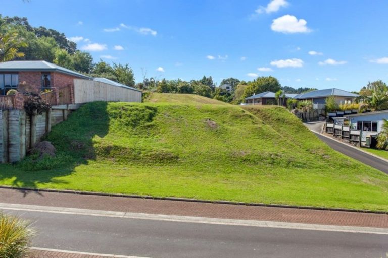 Photo of property in 10 The Fairway, Whakatane, 3120