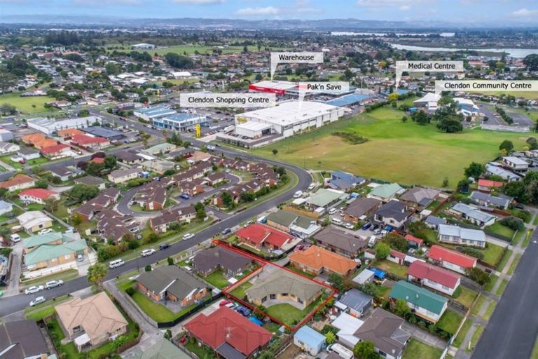 Photo of property in 46 Robert Ross Place, Clendon Park, Auckland, 2103