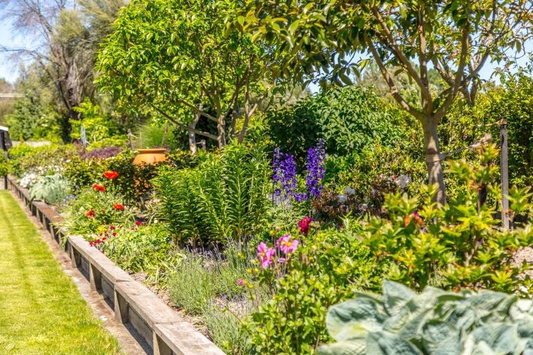 Photo of property in 95d Kuratawhiti Street, Greytown, 5794