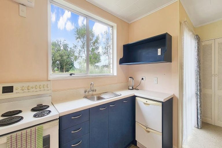 Photo of property in 24 Oaklea Avenue, Marton, 4710