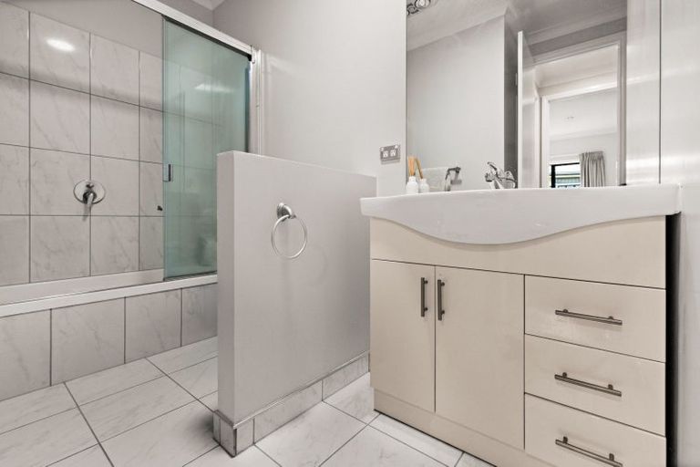 Photo of property in 77 Northwood Avenue, Mahora, Hastings, 4120